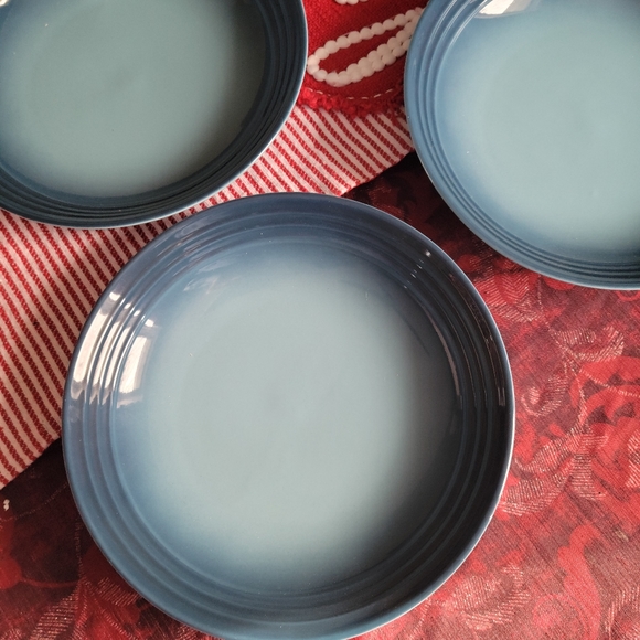 Le Creuset Dining Nwot Set Of 4 Le Creuset Pasta Bowls Poshmark